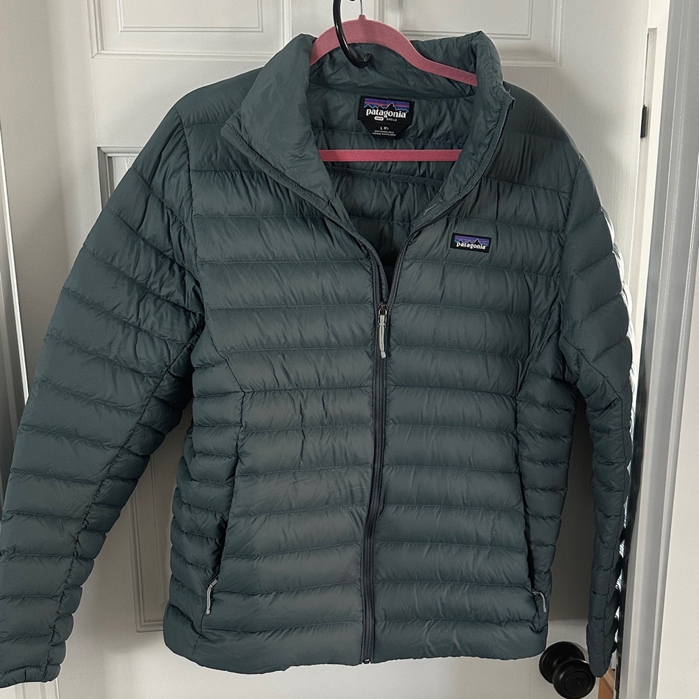 Patagonia Men’s Clement Blue Down Sweater